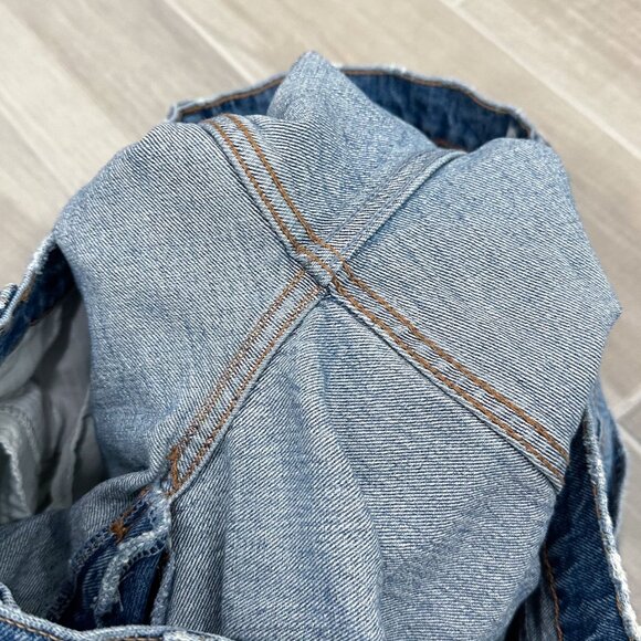 Abercrombie & Fitch The Baggy Low Rise Jeans in Medium With Let Down Hem Size 32 - Picture 6 of 16